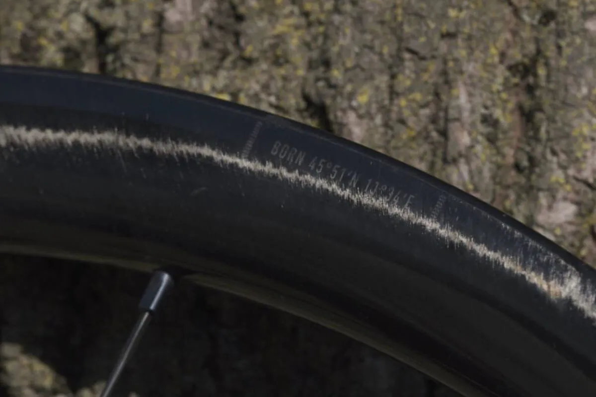 Campagnolo Levante Carbon Disc Wheelset