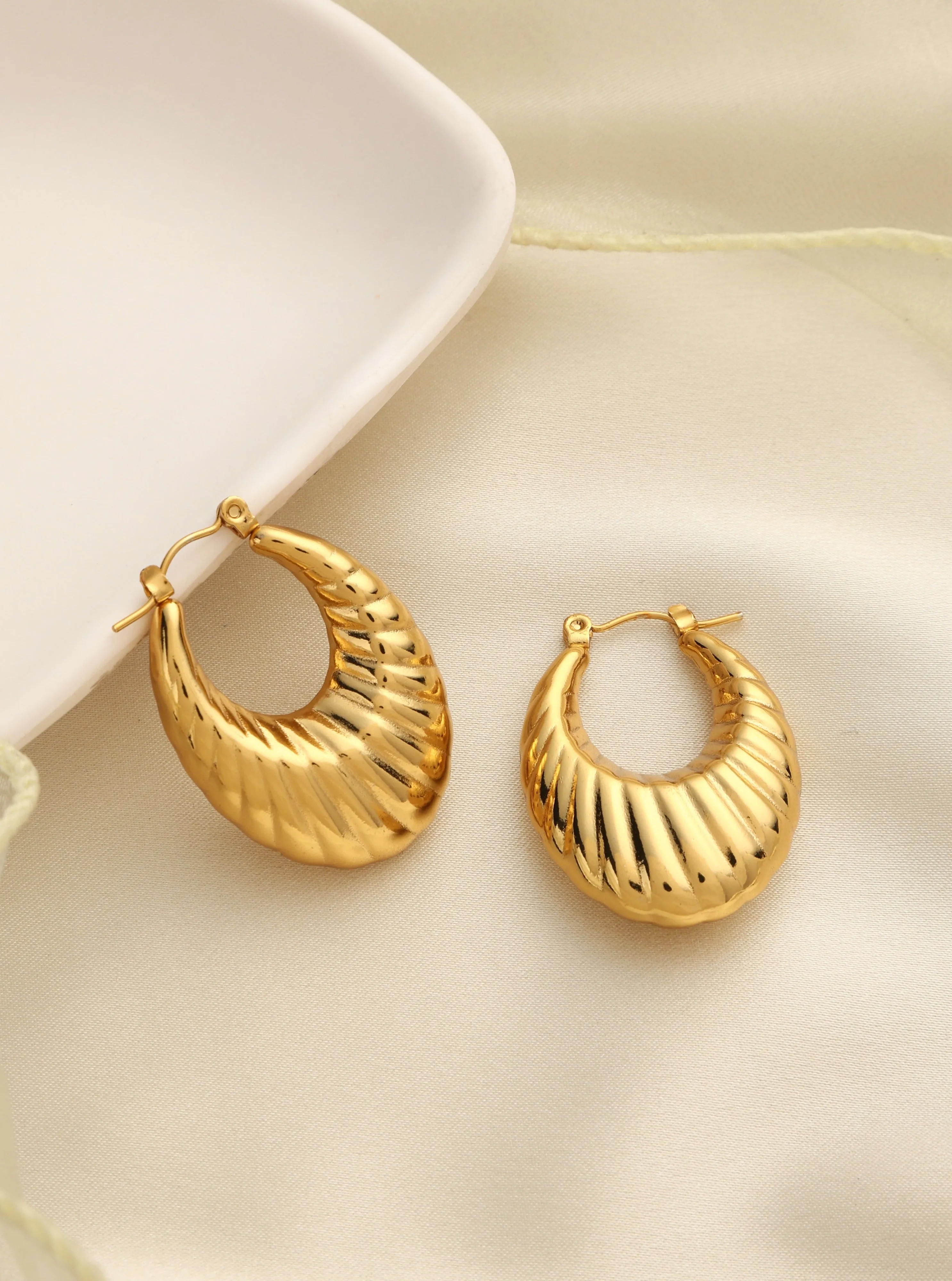 Oval Croissant Hoop Earrings